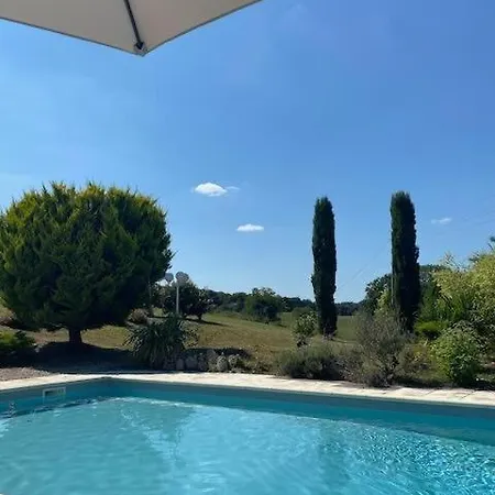 Chez Gargatte, 12personnes , Piscine Chauffee , Fr Holiday home *