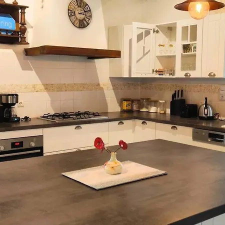 Chez Gargatte, 4 Chambres, 12personnes , Piscine Privee Chauffee De Mai A Septembre , Fr Ronsenac (Charente)