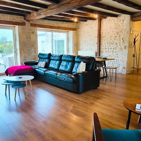 Chez Gargatte, 4 Chambres, 12personnes , Piscine Privee Chauffee De Mai A Septembre , Fr Feriehus